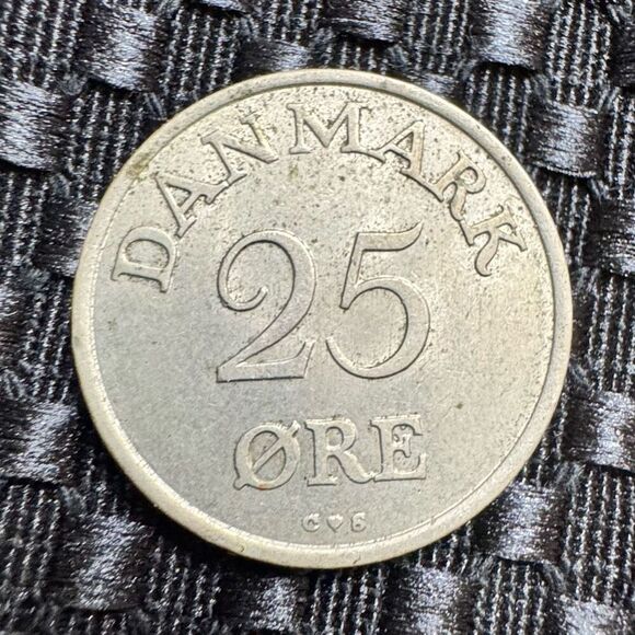 Denmark 25 Ore 1958 KM# 842 25 Øre Frederik IX Danmark Coin - Picture 7 of 7